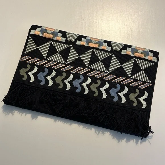 Stella & Dot Taj Clutch Cotton Credit Card Slots Snap Closure Black Embroidery - Picture 7 of 11